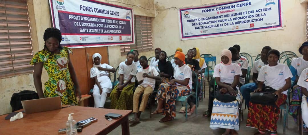 Formation des clubs des jeunes scolaires de Dédougou et Nouna sur la thématique ”citoyenneté et leadership”