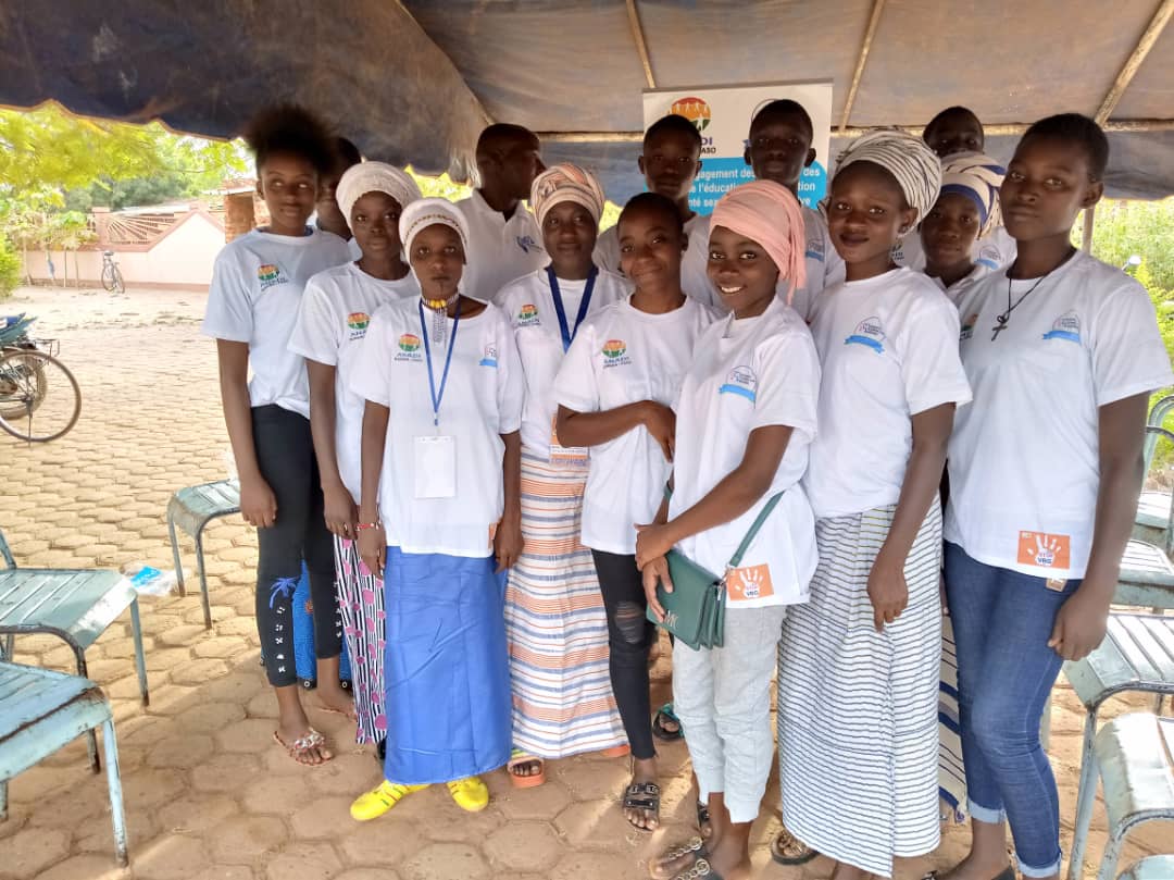 Formation du club des jeunes scolaires de Dédougou et sur les VBG retenu du 27 au 28 octobre 2022 à Dédougou.